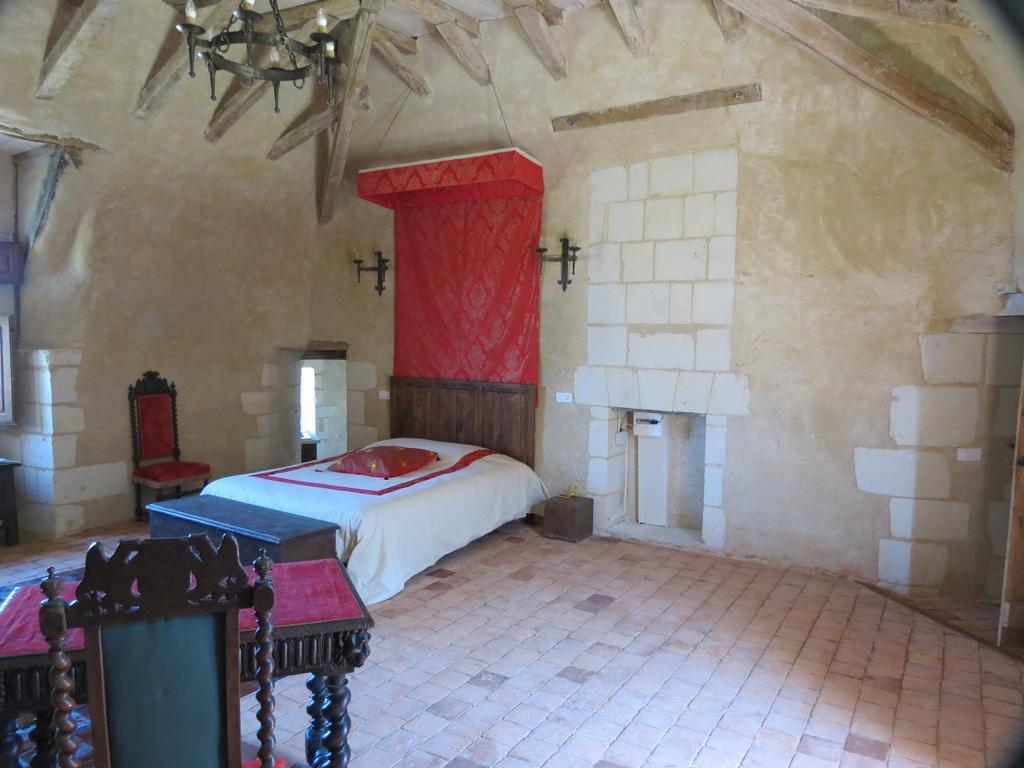 Le Chatelet Thilouze الغرفة الصورة