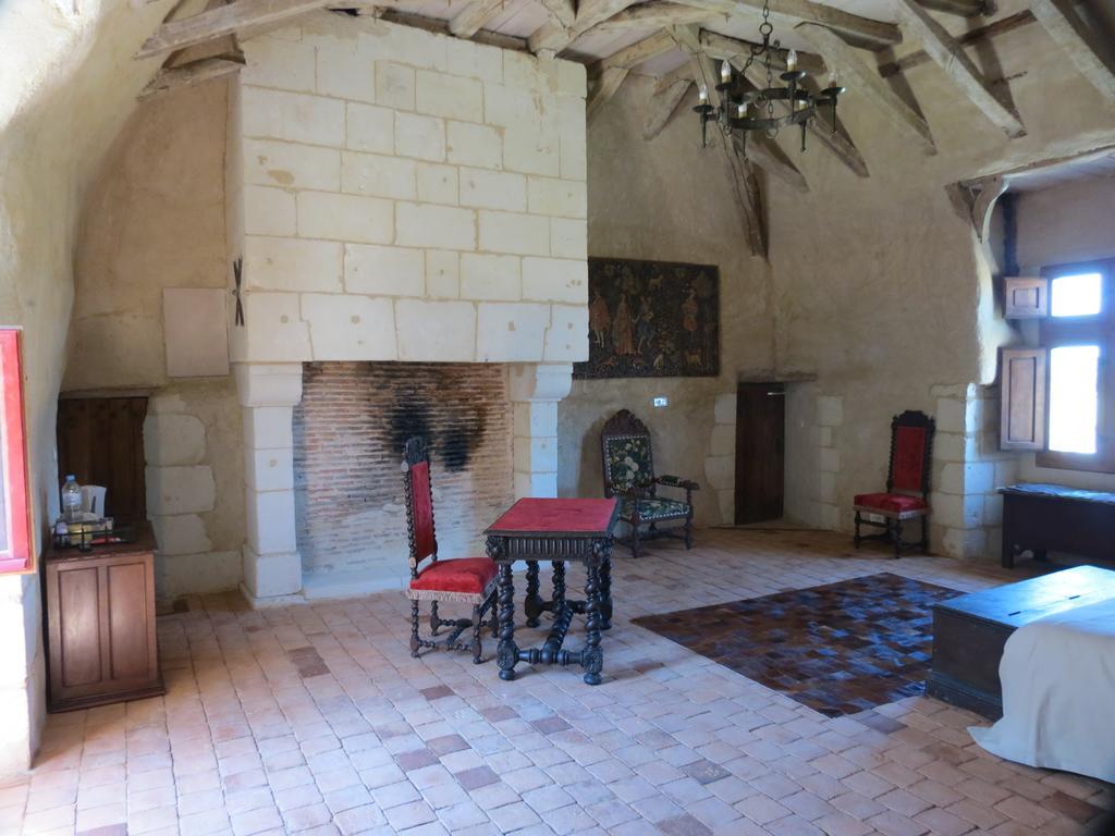 Le Chatelet Thilouze الغرفة الصورة